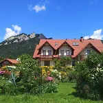Homestay Z Aneksami Kuchennymi U Wiktorii Sromowce Nizne