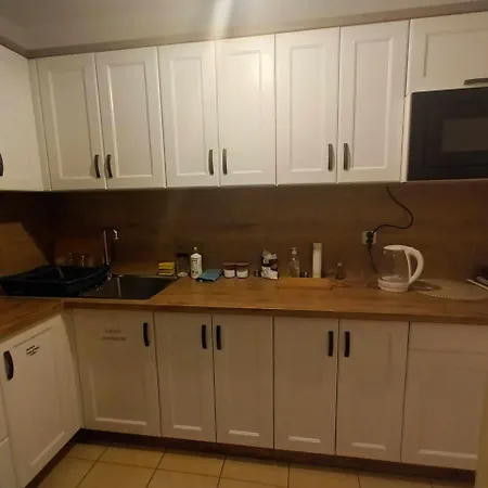Z Aneksami Kuchennymi U Wiktorii Habitación en casa particular