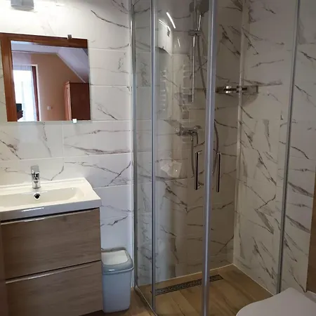 Z Aneksami Kuchennymi U Wiktorii Habitación en casa particular