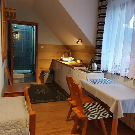 Pansiyon Z Aneksami Kuchennymi U Wiktorii Sromowce Niżne