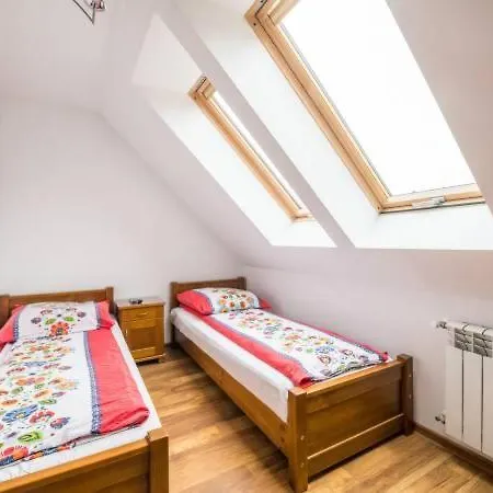 Z Aneksami Kuchennymi U Wiktorii Homestay szállás Sromowce Niżne