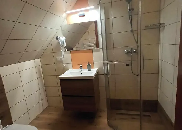 Z Aneksami Kuchennymi U Wiktorii * Sromowce Niżne